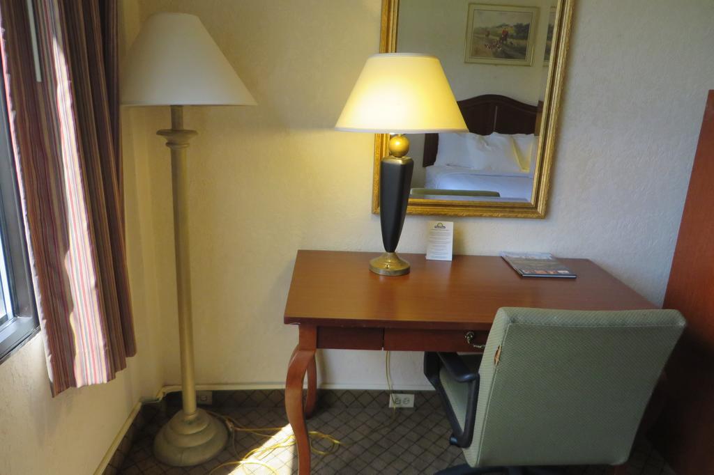 Hotel Days By Wyndham Airport 3*